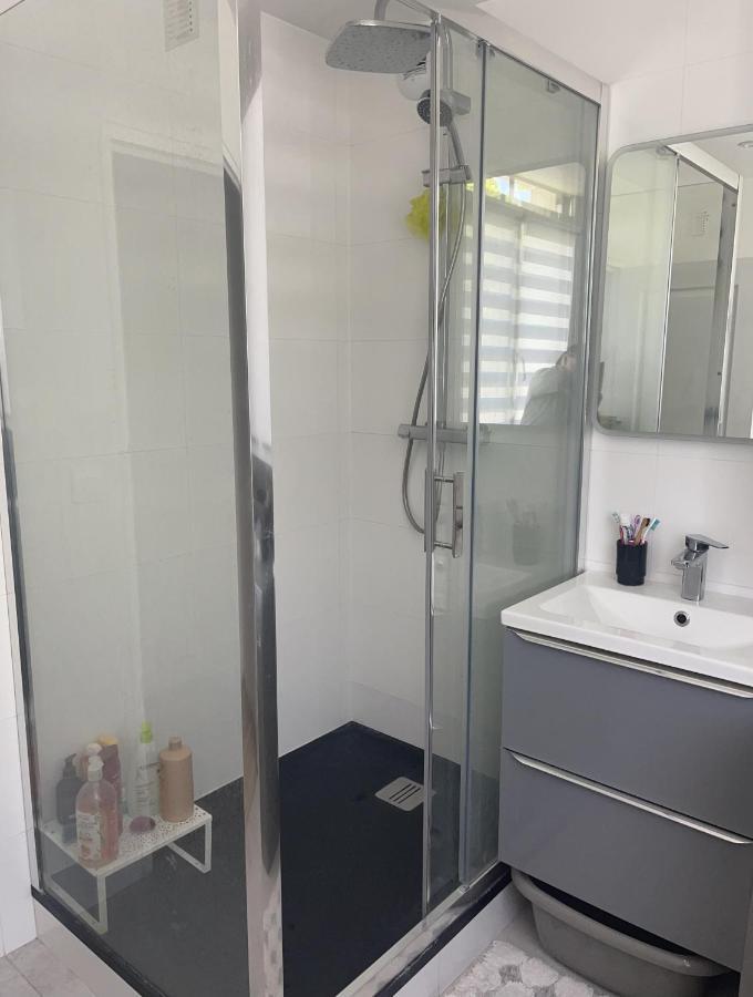 Ablon-sur-Seine Une Chambre Dans Un Appartement מראה חיצוני תמונה